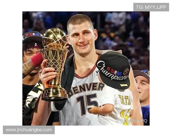 约基奇半场完美表现5投全中轻松拿下18分5篮板4助攻